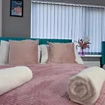 Stoneleigh Retreat 4br Entire * Middlesbrough