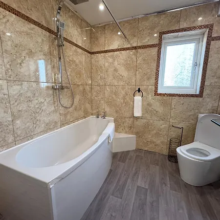 Stoneleigh Retreat 4br Entire * Мидлсбро